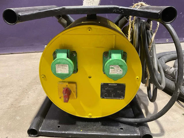 Wacker neuson/laier fue 2/042/200w trilnaald met omvormer - afbeelding 2 van  5