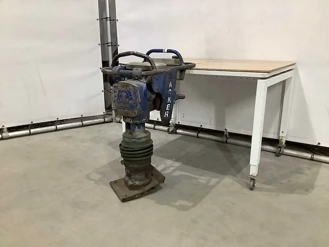 Wacker trilstamper - afbeelding 1 van  9