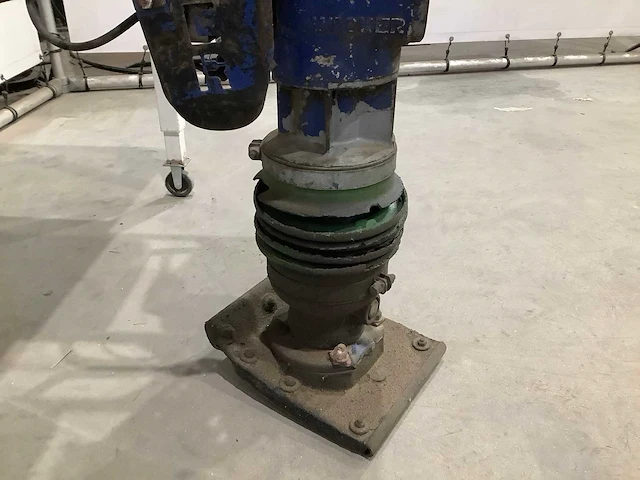Wacker trilstamper - afbeelding 8 van  9