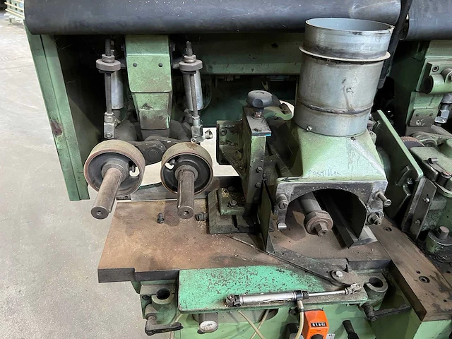 Wadkin - gd 802 - vierzijdige profileer- en schaafmachine - 1994 - afbeelding 15 van  16