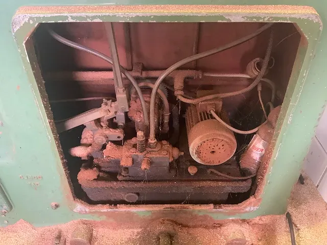 Wadkin afkortcirkelzaagmachine - afbeelding 7 van  9
