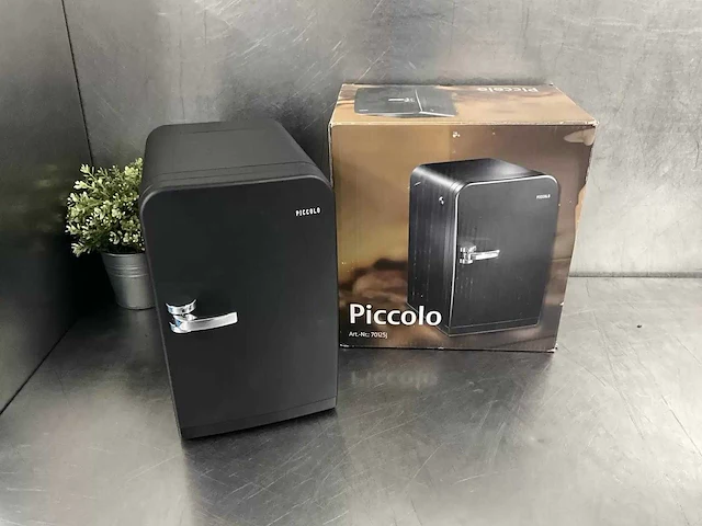 Waeco - piccolo fm-05-jura01 - melkkoeler - afbeelding 1 van  5