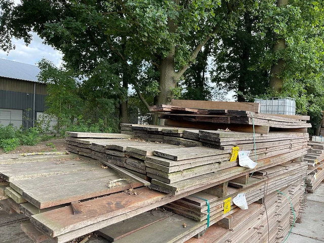 Walaba beschoeiingsplanken 2500-4000x150x20mm (96x) - afbeelding 2 van  3
