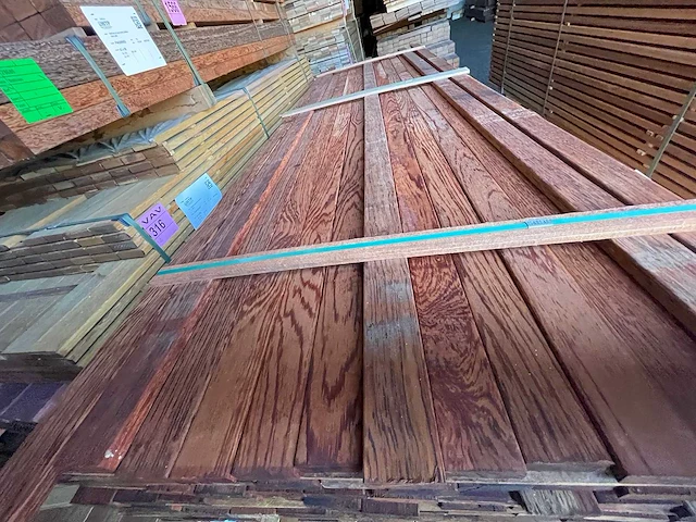Walaba hardhouten planken 21x65mm, lengte 300cm (130x) - afbeelding 1 van  3