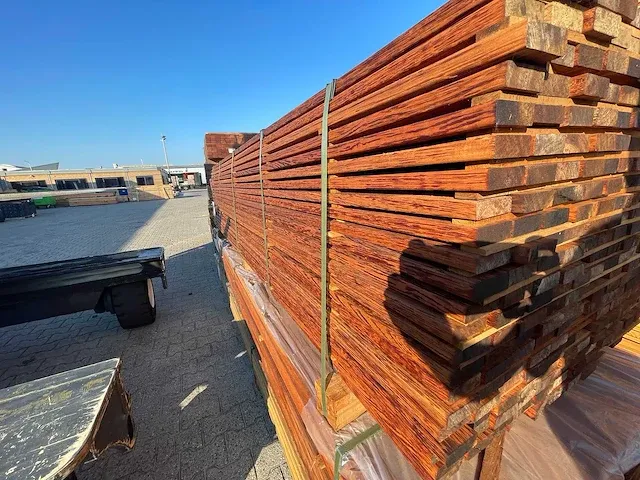 Walaba hardhouten planken 21x65mm, lengte 300cm (146x) - afbeelding 2 van  3