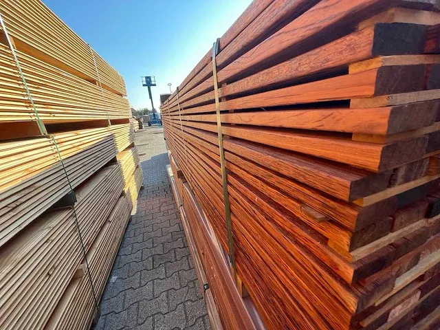 Walaba hardhouten planken geschaafd 21x65mm, lengte 300cm (140x) - afbeelding 2 van  3