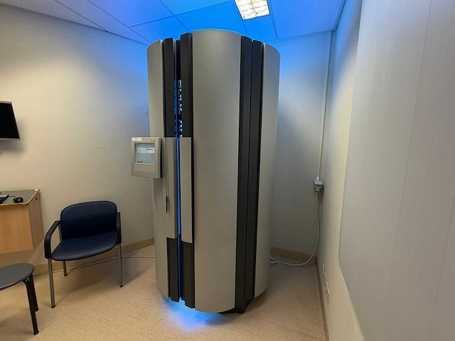 Waldmann - uv7200 - uv-lampen (uvb) 21 x tl 01 120 w - various hospital inventory - afbeelding 2 van  17