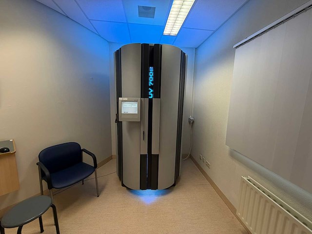 Waldmann - uv7200 - uv-lampen (uvb) 21 x tl 01 120 w - various hospital inventory - afbeelding 1 van  17