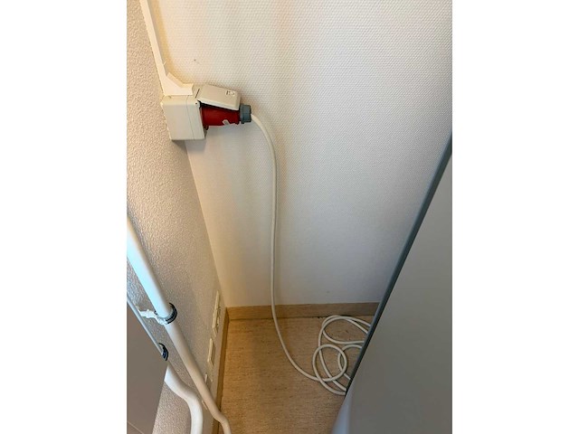 Waldmann - uv7200k - uv-lampen (uvb) 21 x tl 01 120 w uv-lampen (uva) 21 x tl 01 120 w - various hospital inventory - afbeelding 3 van  13