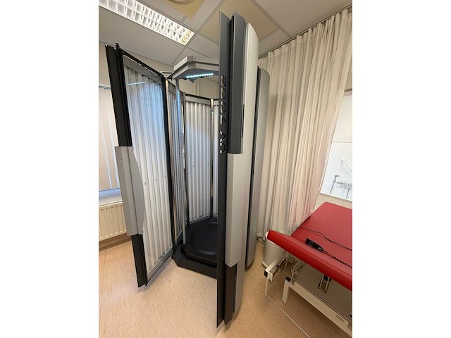 Waldmann - uv7200k - uv-lampen (uvb) 21 x tl 01 120 w uv-lampen (uva) 21 x tl 01 120 w - various hospital inventory - afbeelding 12 van  13