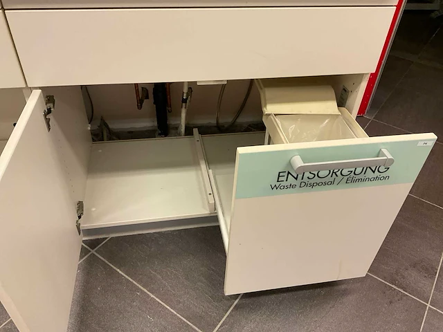 Waldner laboratorium wasmeubel - afbeelding 7 van  9