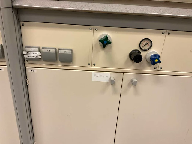 Waldner laboratoriumzuurkast - afbeelding 12 van  14