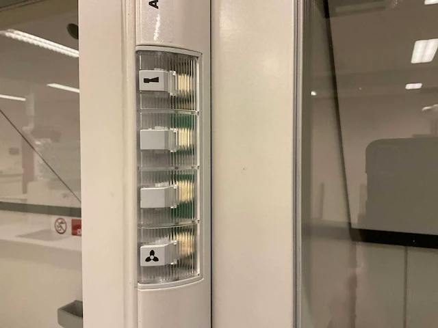 Waldner laboratoriumzuurkast - afbeelding 12 van  14