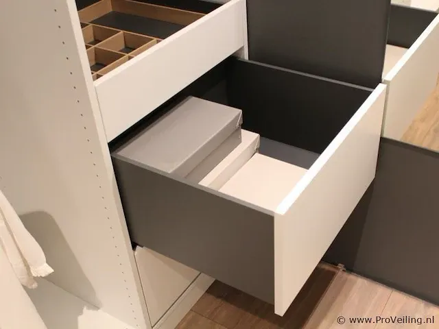 Walk-in closet - afbeelding 7 van  40