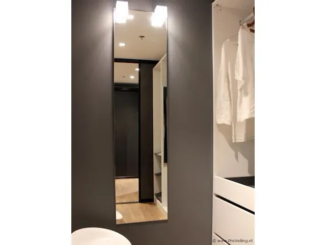 Walk-in closet - afbeelding 9 van  40