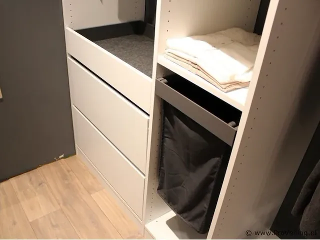 Walk-in closet - afbeelding 11 van  40