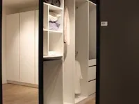 Walk-in closet - afbeelding 23 van  40