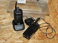 Walkietalkieset kenwood pro talk digital met lader. - afbeelding 2 van  2