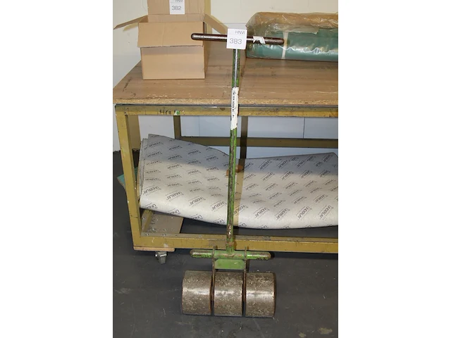 Wals met breedte 39 cm en hoogte 120 cm. - afbeelding 2 van  2