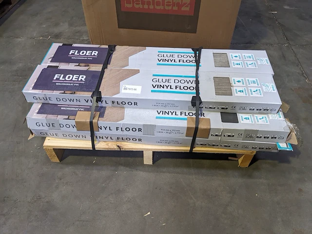 Walvisgraat pvc - 22,232 m2 , floer, vaquita vergrijsd, grijs / chroom - afbeelding 5 van  5