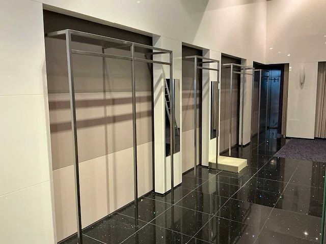 Wand kledingrek (4x) - afbeelding 1 van  5