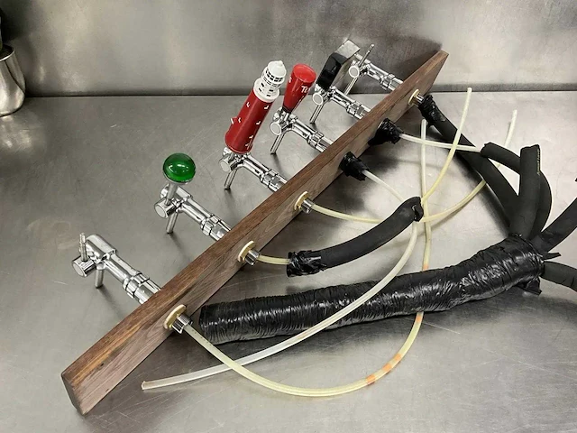Wand tapkranen - afbeelding 4 van  4