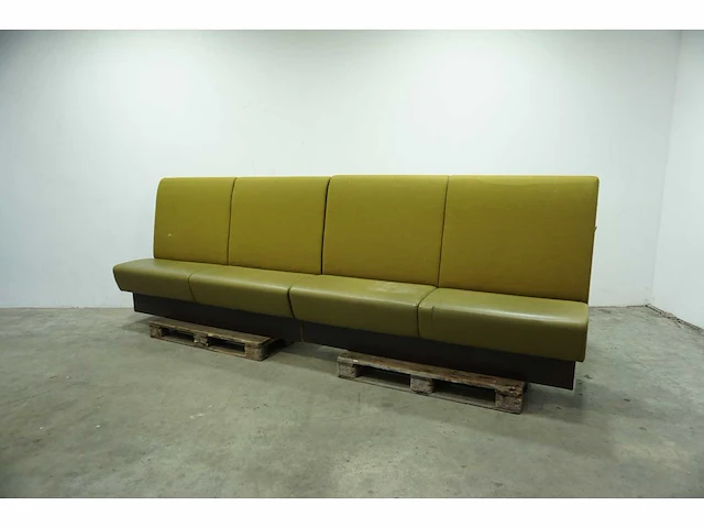 Wandbank met hoge rug - afbeelding 1 van  6