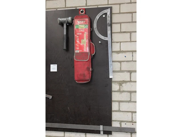 Wandbord met diverse las hulpmiddelen met afmeting 122 x 122 cm. - afbeelding 3 van  3