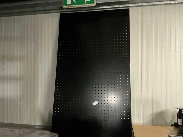 Wandbord met haken - afbeelding 1 van  2