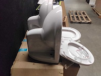 Wandcloset met toiletbril (2x) - afbeelding 3 van  4