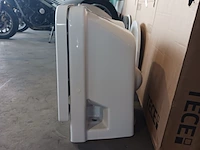Wandcloset, villeroy & boch, architectura, glanswit - afbeelding 3 van  6