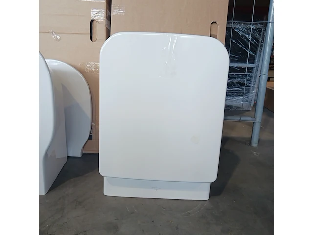 Wandcloset, villeroy & boch, architectura, glanswit - afbeelding 4 van  6