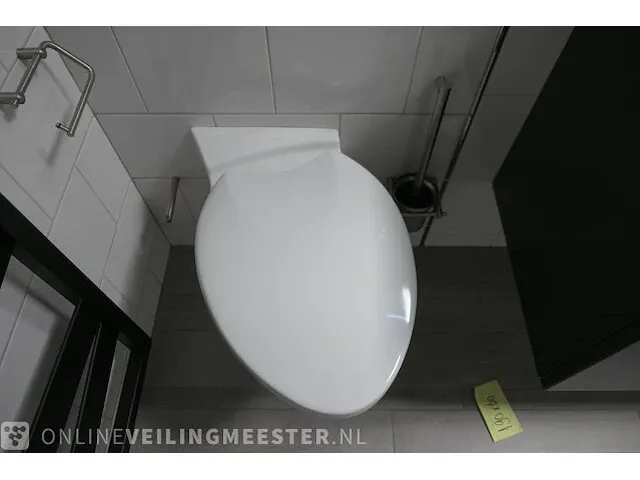 Wandcloset villeroy & boch, oblic, wit - afbeelding 3 van  7