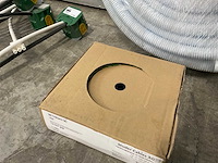 Wandcontactdozen, beschermingsslang en kabel - afbeelding 11 van  12