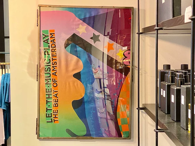 Wanddecoratie in messing lijst - afbeelding 1 van  2