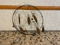 Wanddecoratie veren in net - afbeelding 1 van  3