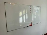 Wandgemonteerde whiteboard (2x) - afbeelding 2 van  3