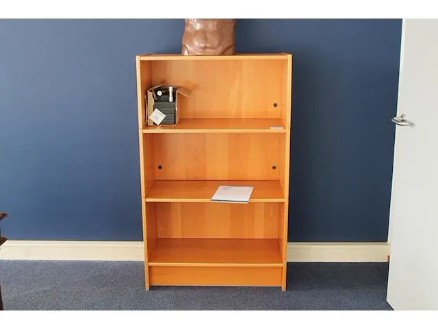 Wandkast ikea 84 x 42 x 139 cm. - afbeelding 1 van  2