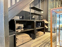 Wandkast met marmeren blad - afbeelding 1 van  8