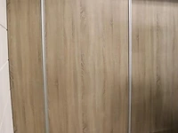Wandkast met schuifdeuren - totaal 750cm (l)