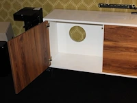 Wandkast met twee deuren en twee lades. afmeting 180 x 35 x 70 cm - afbeelding 2 van  2