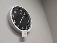 Wandklok doorsnede 30 cm. - afbeelding 1 van  2