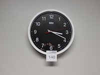 Wandklok doorsnede 30cm. - afbeelding 1 van  1