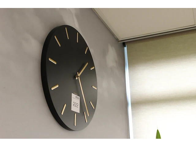 Wandklok karlson. doorsnede 40 cm - afbeelding 2 van  2