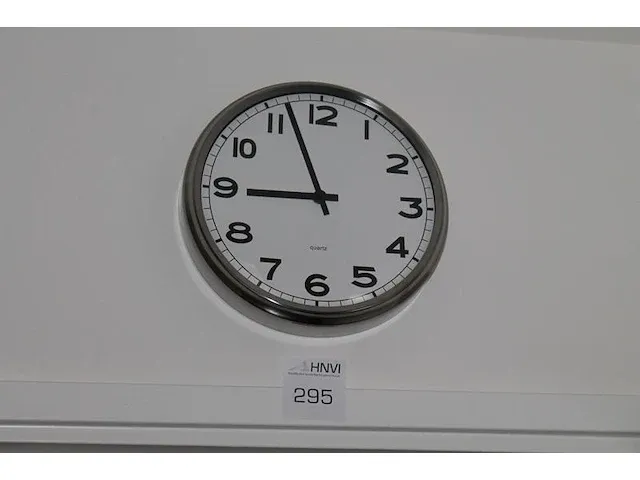 Wandklok met doorsnede 30 cm. - afbeelding 1 van  1
