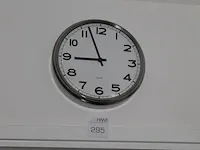 Wandklok met doorsnede 30 cm. - afbeelding 1 van  1