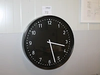 Wandklok met doorsnede 37 cm. - afbeelding 1 van  1