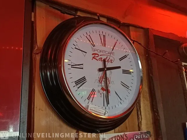 Wandklok sportcafe radix - afbeelding 1 van  1