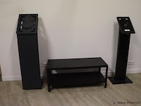 Wandmeubel en 6 onesix bestelzuilen - 2 stuks - afbeelding 1 van  8