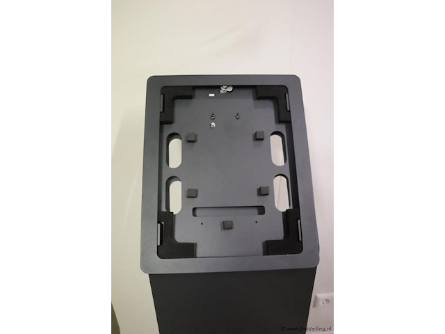 Wandmeubel en 6 onesix bestelzuilen - 2 stuks - afbeelding 5 van  8